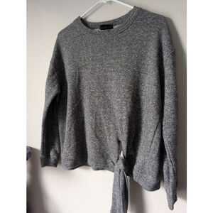 Women's Derek Heart Gray Crew Neck Sweatshirt with Tie Front M